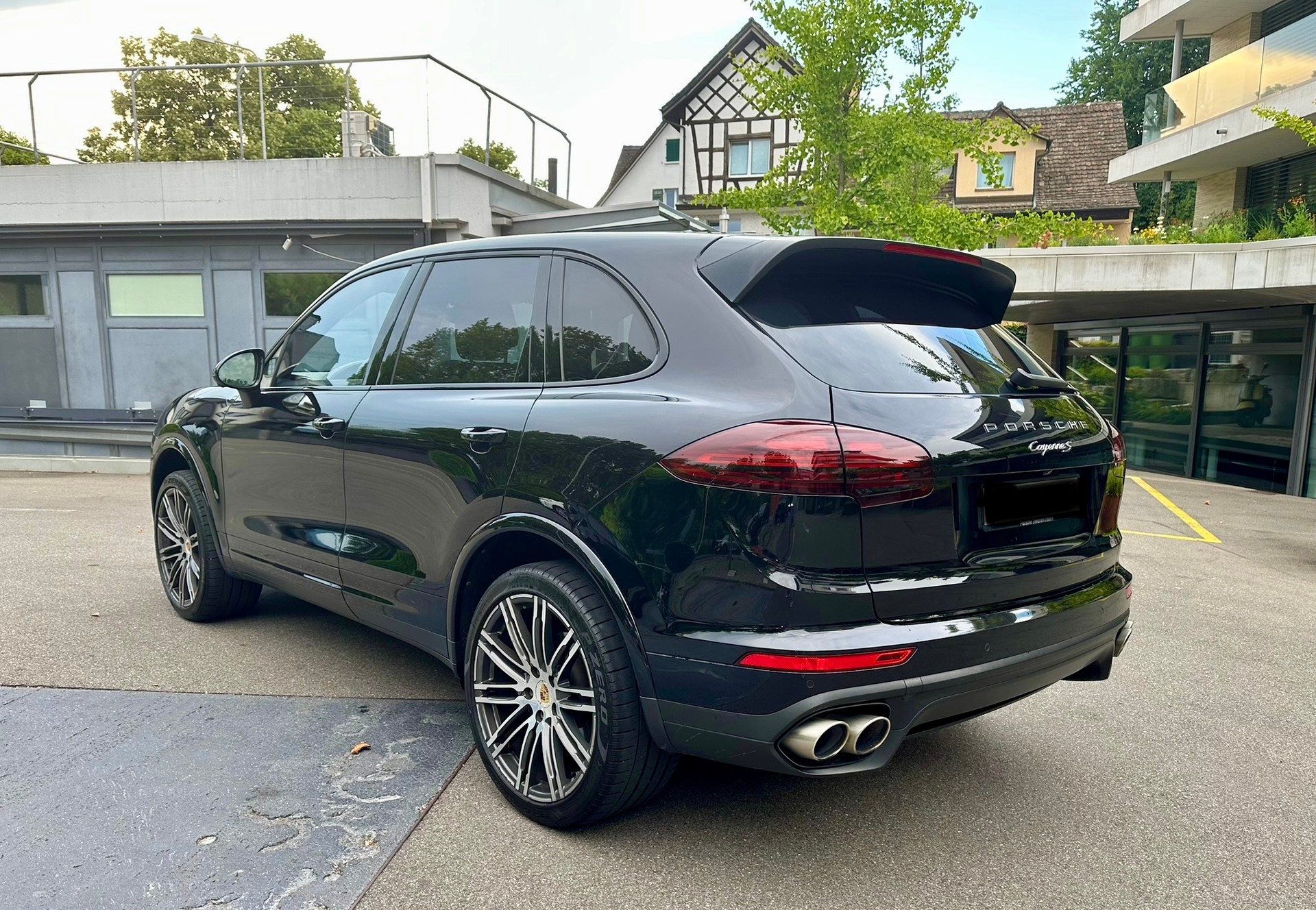 PORSCHE Cayenne S-image-0