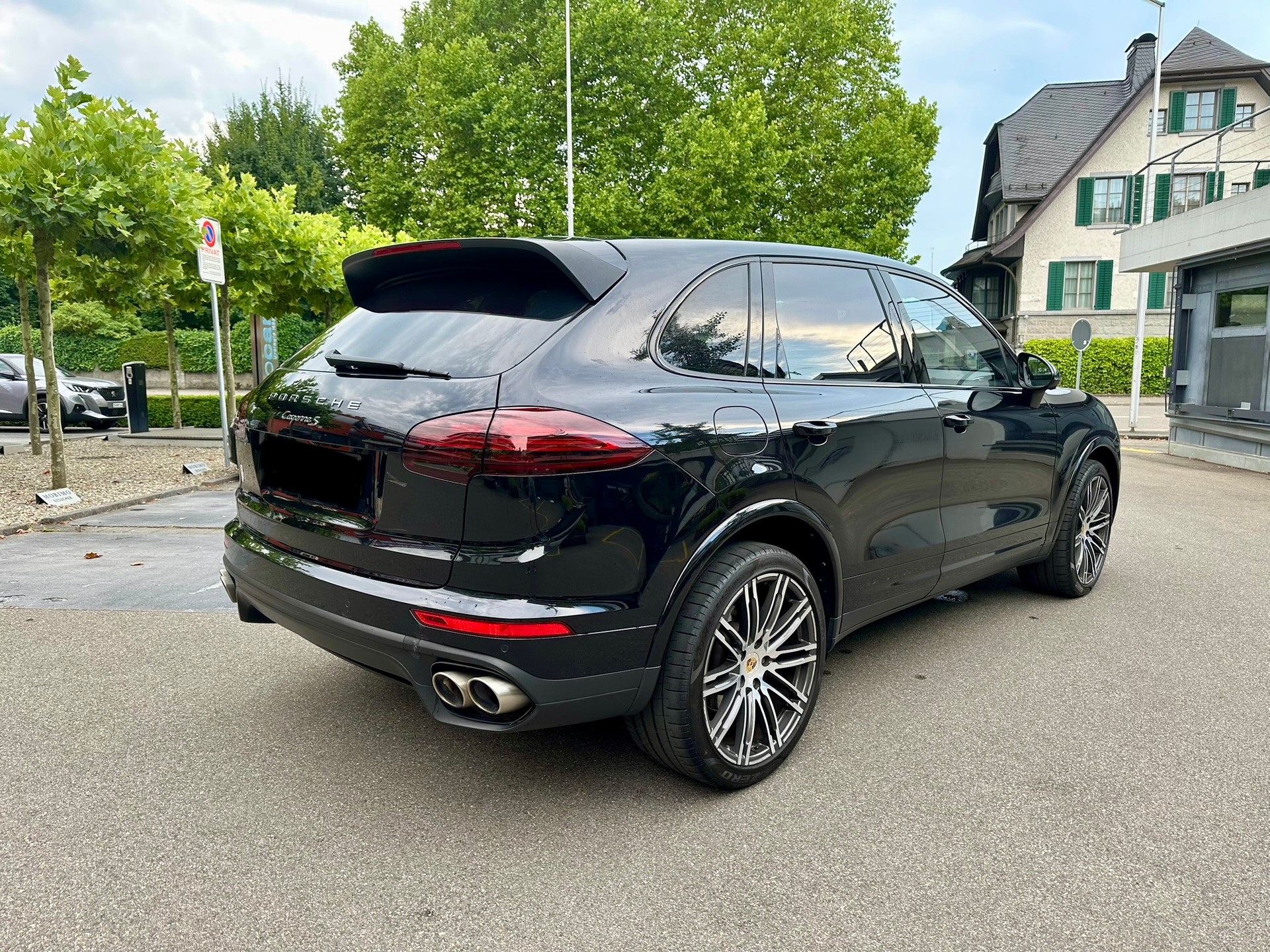 PORSCHE Cayenne S-image-5
