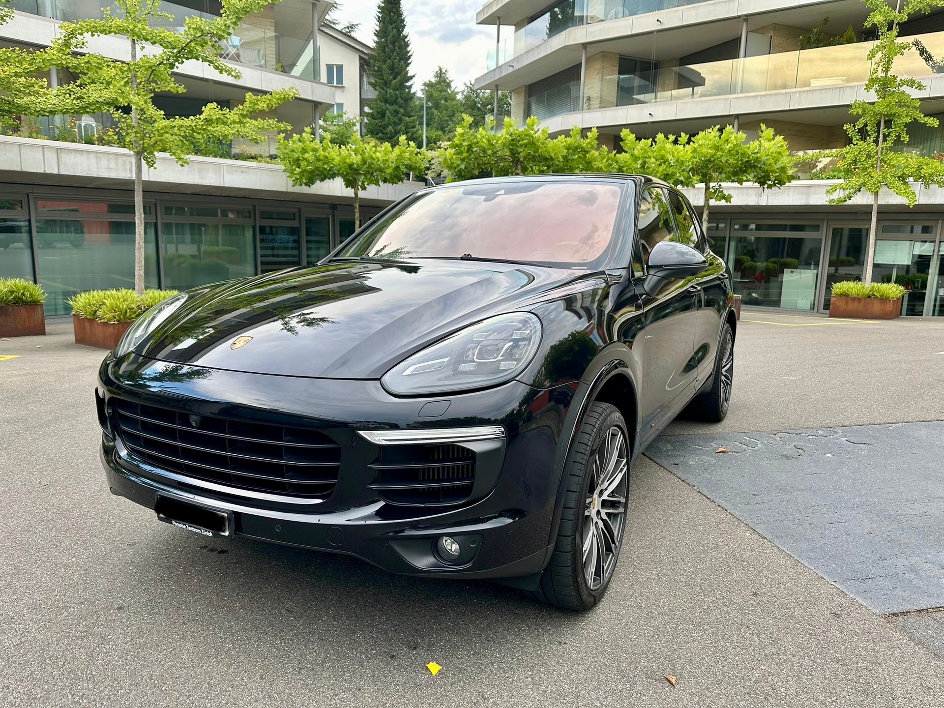 PORSCHE Cayenne S-image-4