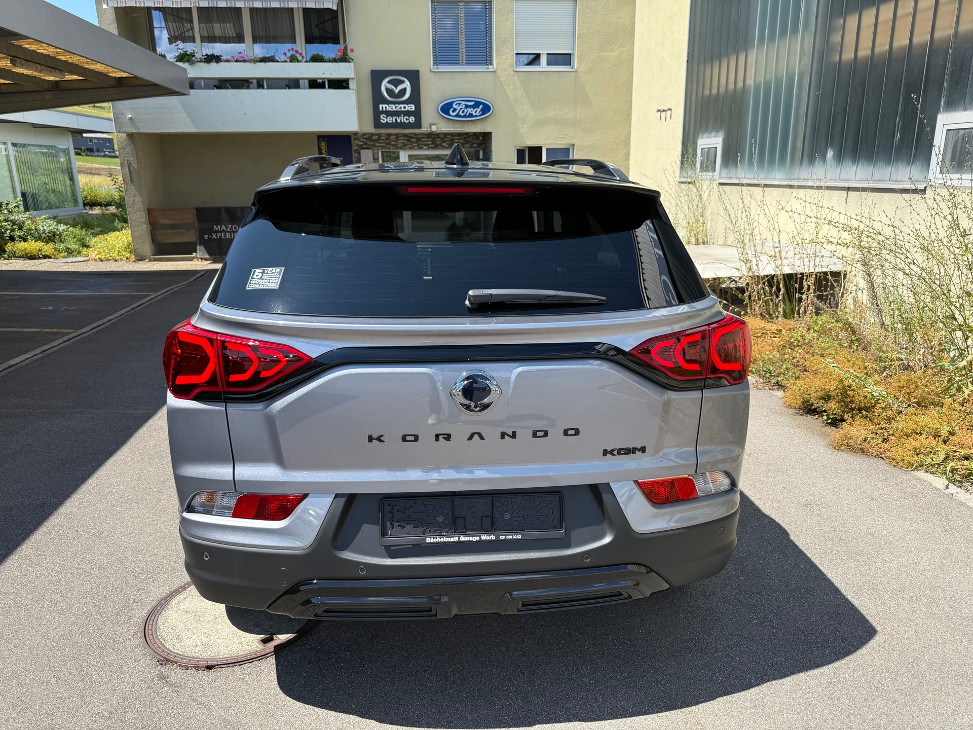 KGM-SsangYong Korando 1.5 T GDI Blackline 4WD Automat-image-3