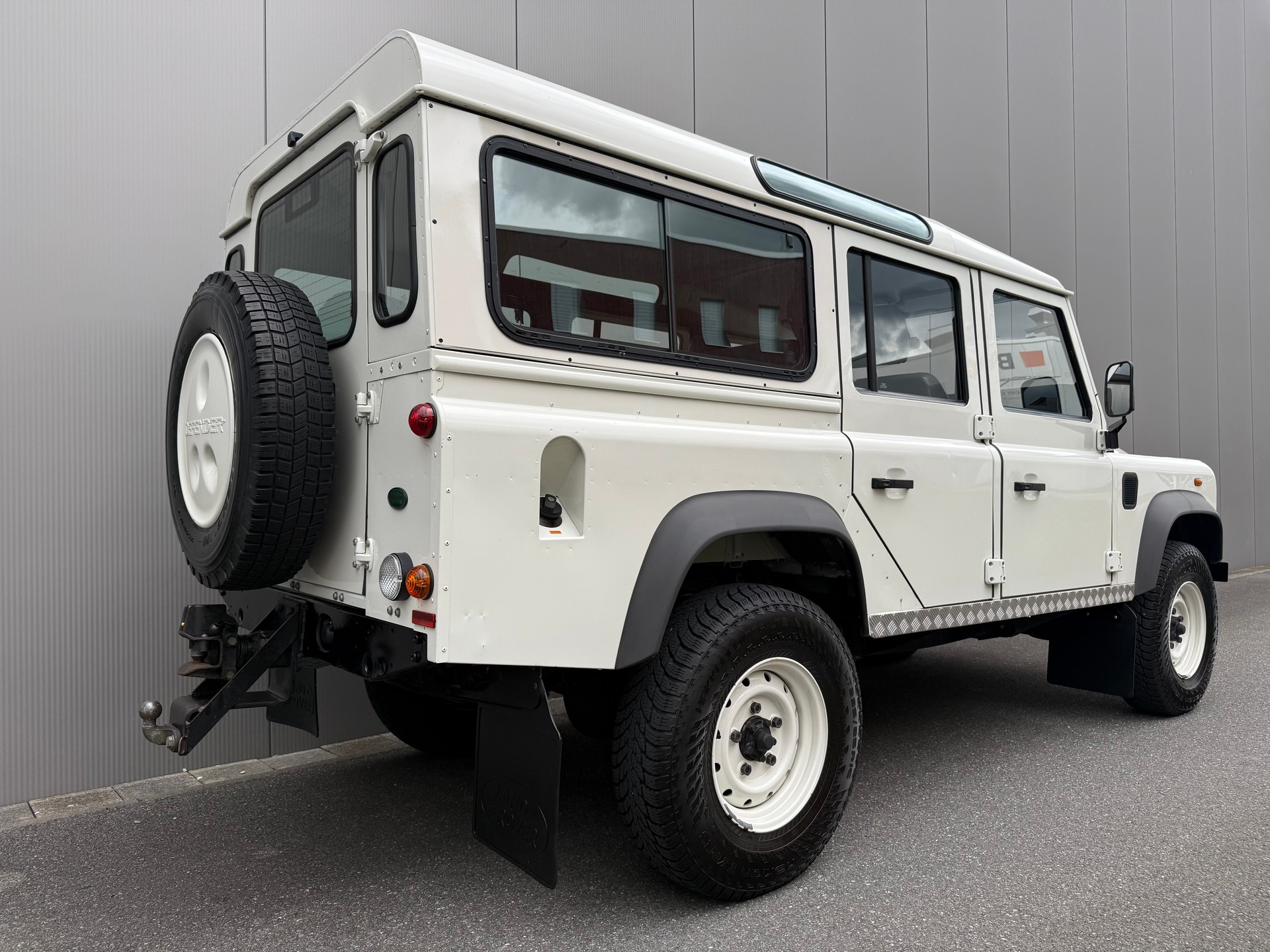 LAND ROVER Defender 110 TD5 3,5T-image-5