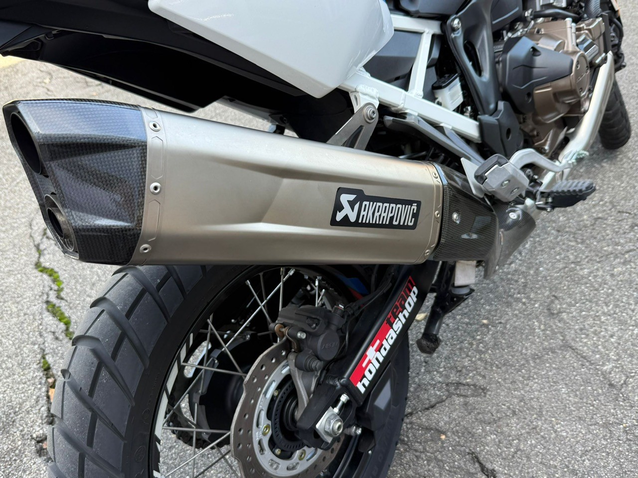HONDA CRF 1100 DCT Africa Twin-image-6