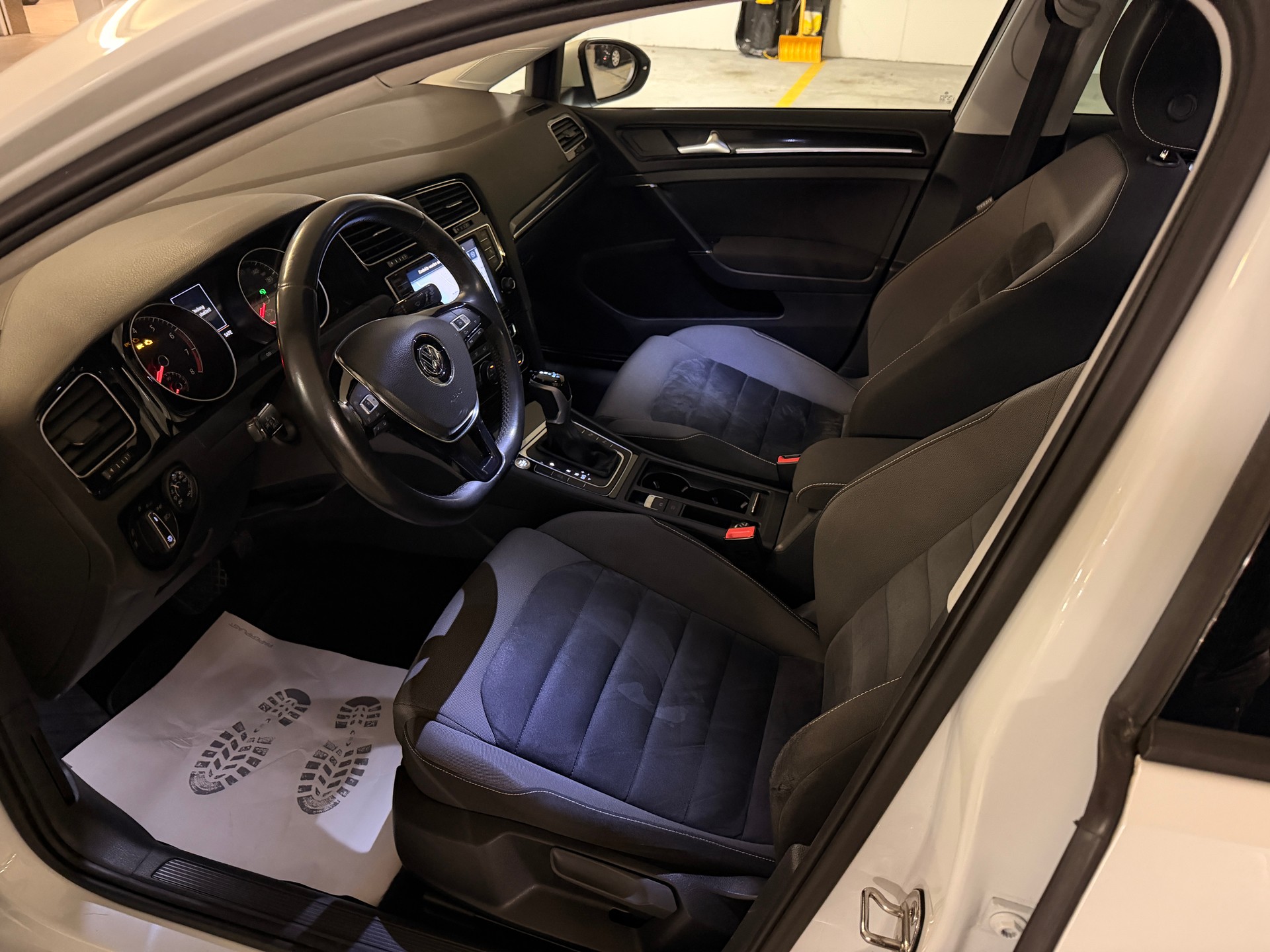 VW Golf 1.4 TSI Highline DSG-image-13