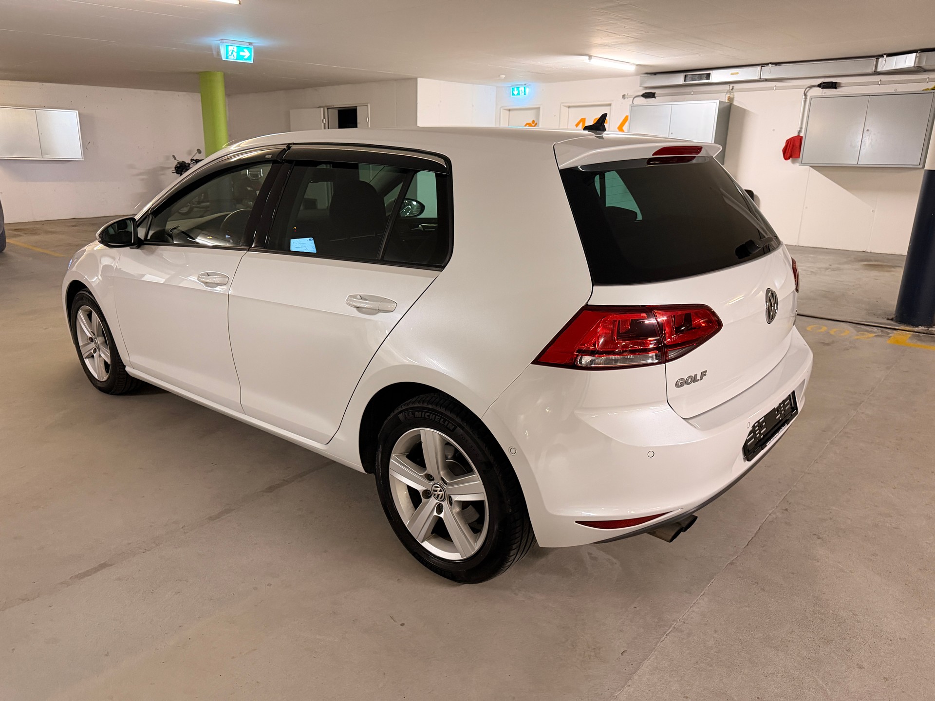 VW Golf 1.4 TSI Highline DSG-image-4