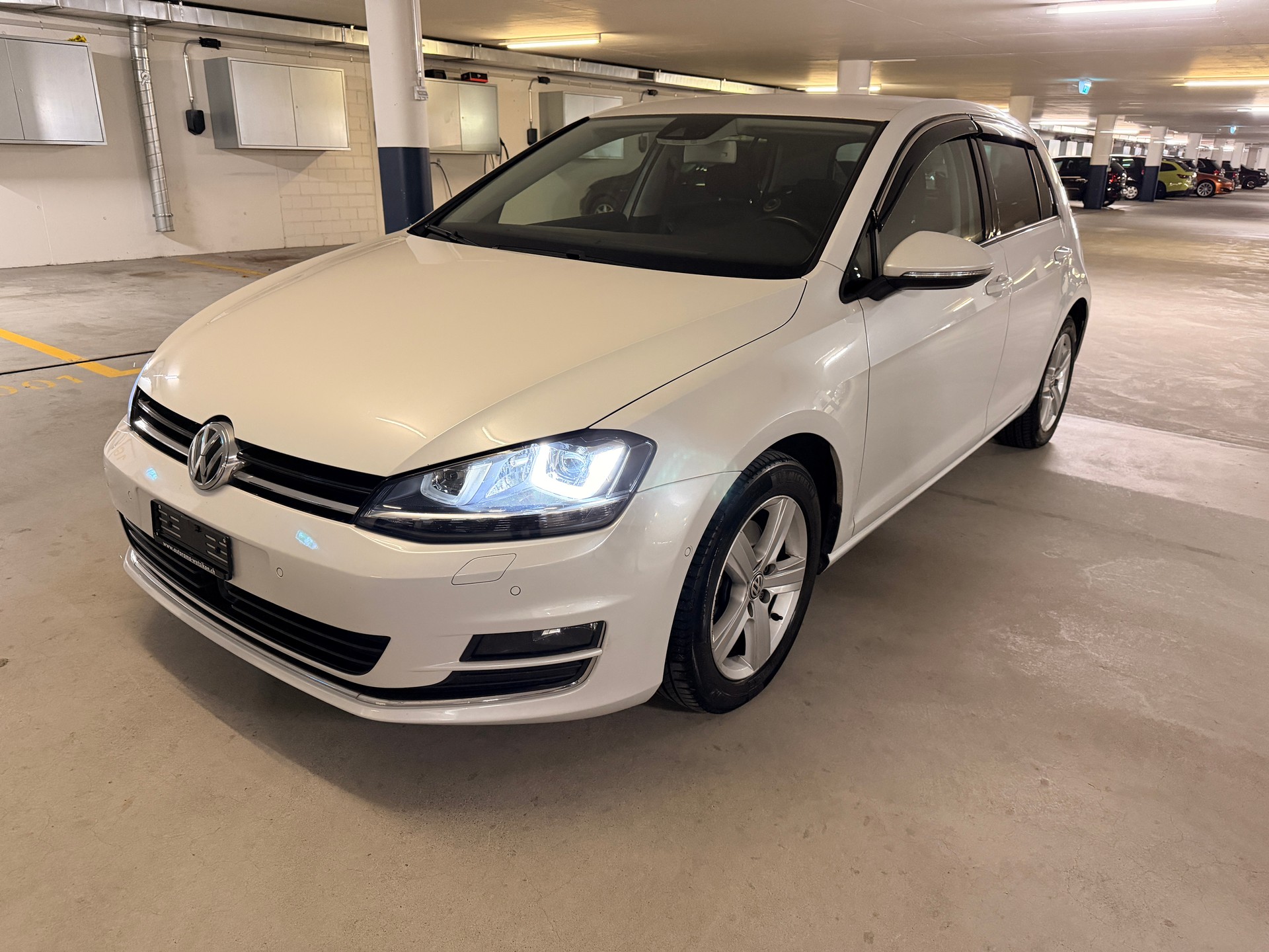 VW Golf 1.4 TSI Highline DSG-image-0