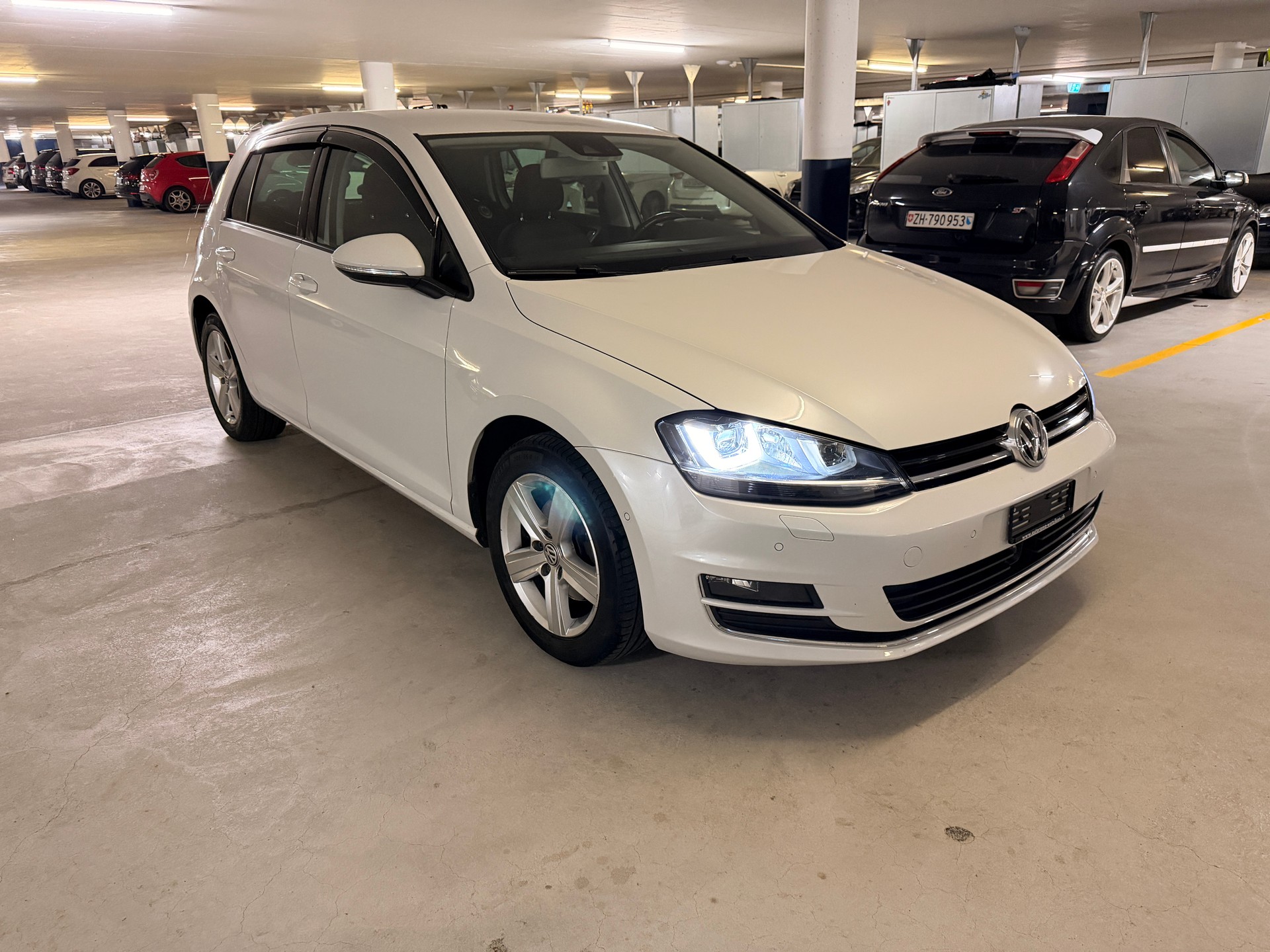 VW Golf 1.4 TSI Highline DSG-image-1