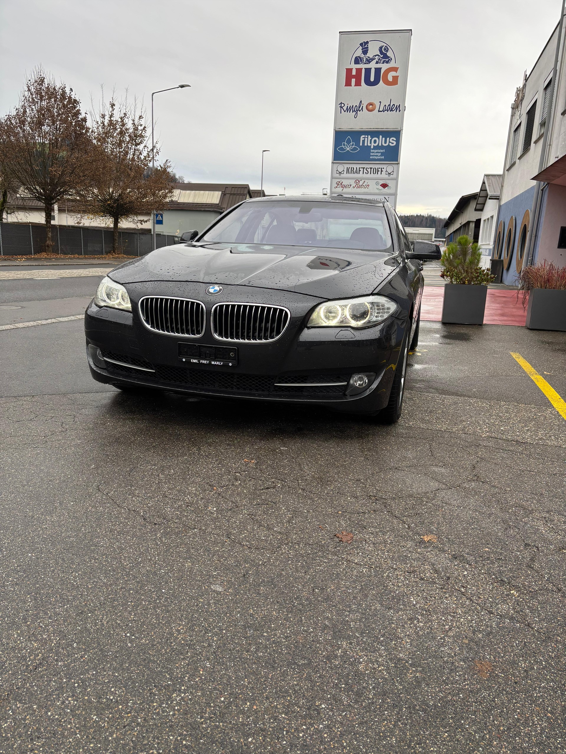 BMW 528i xDrive Steptronic-image-2