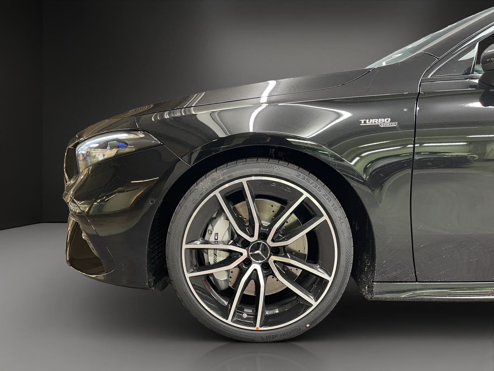 MERCEDES-BENZ A 35 AMG 4matic 8G-DCT-image-5