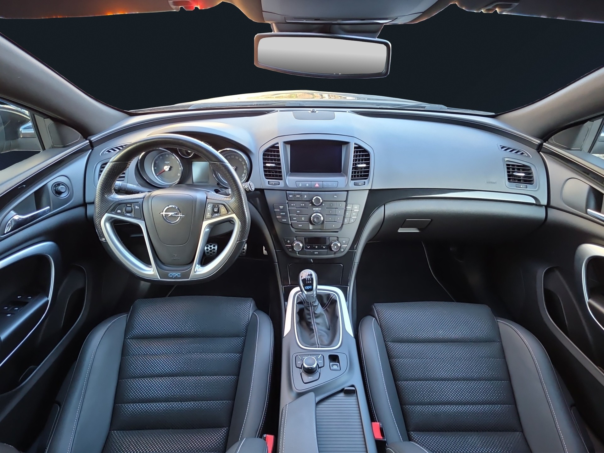 OPEL Insignia Sports Tourer 2.8 Turbo OPC 4WD-image-8