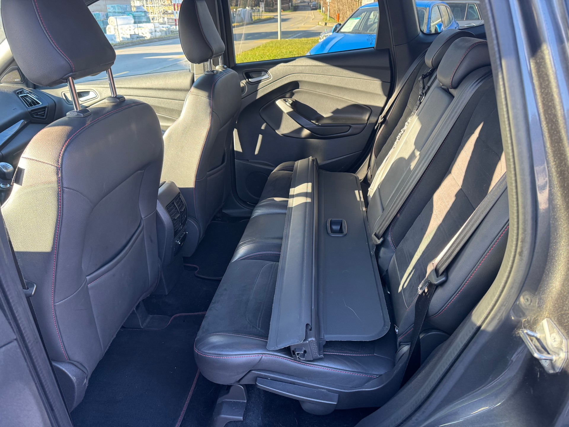 FORD Kuga 2.0 TDCi ST Line 4WD-image-7