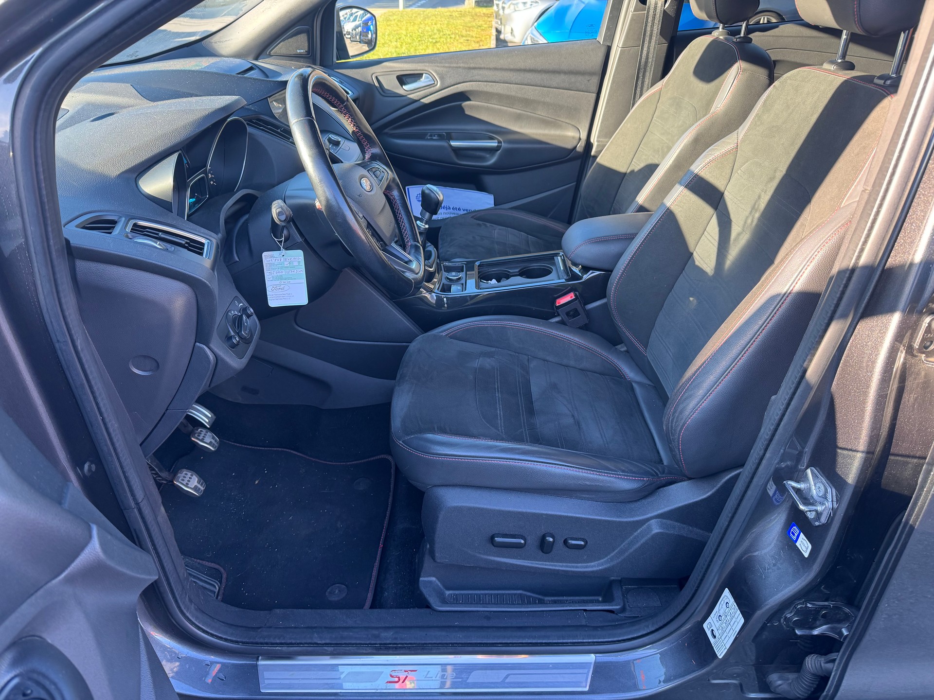 FORD Kuga 2.0 TDCi ST Line 4WD-image-8