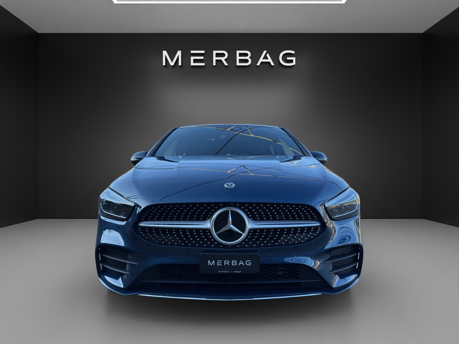 MERCEDES-BENZ B 200 4M AMG Line-image-6