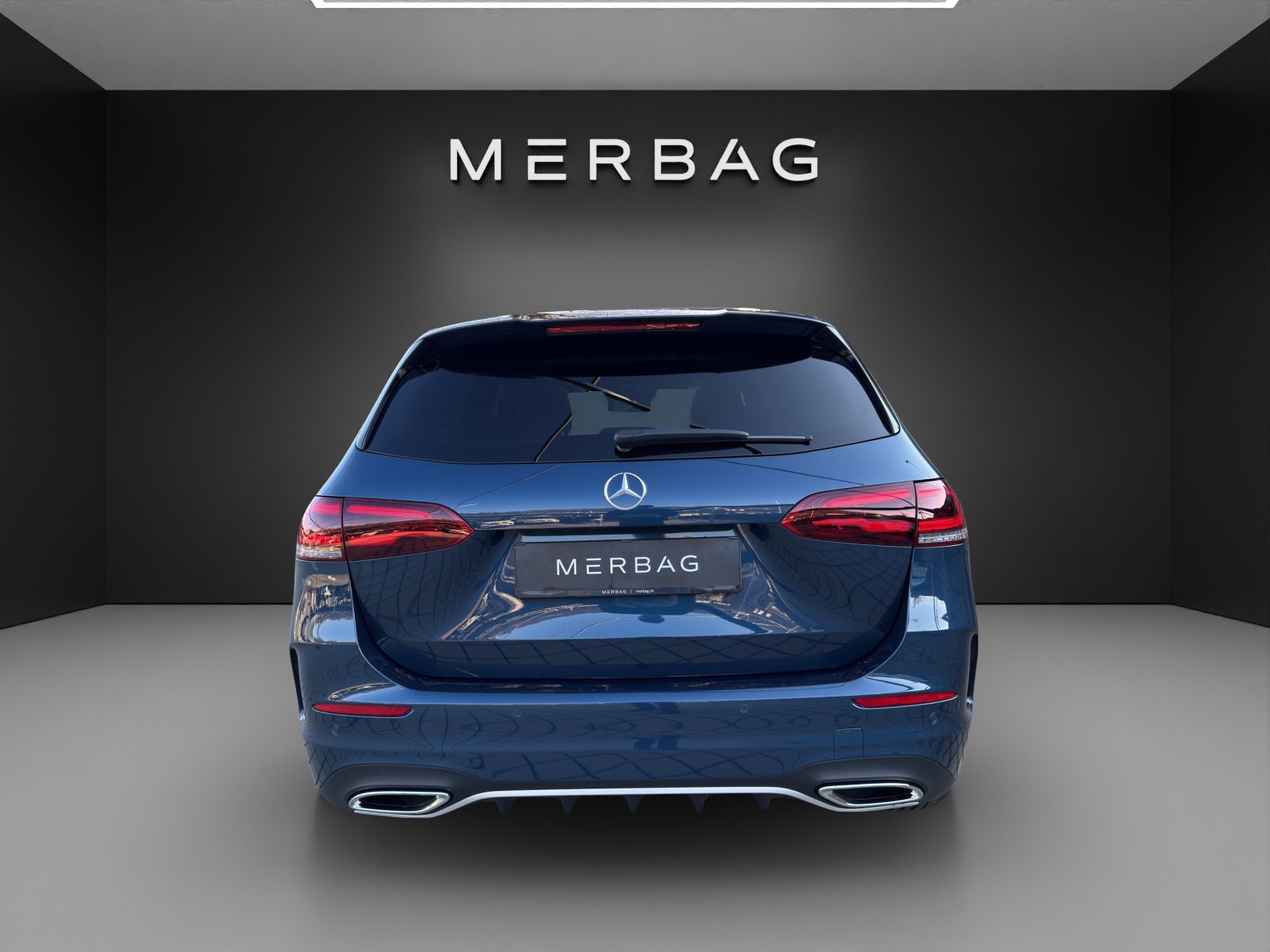 MERCEDES-BENZ B 200 4M AMG Line-image-3