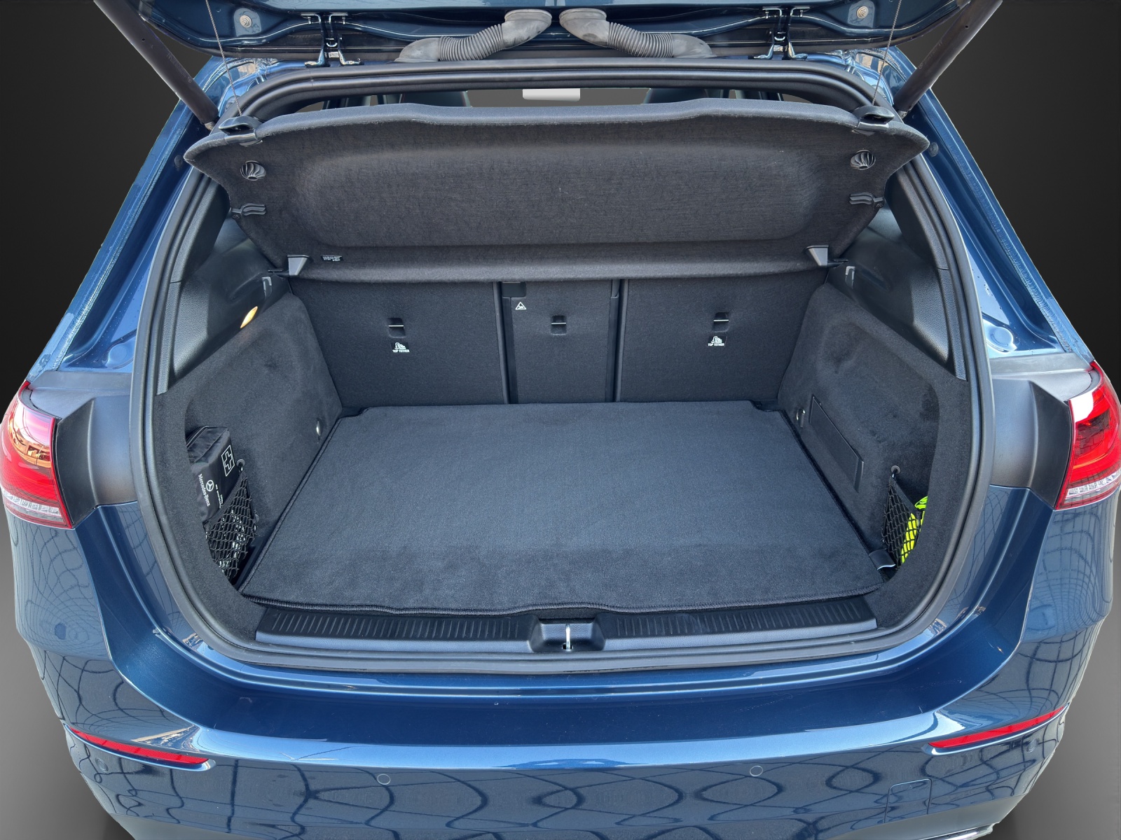 MERCEDES-BENZ B 200 4M AMG Line-image-8
