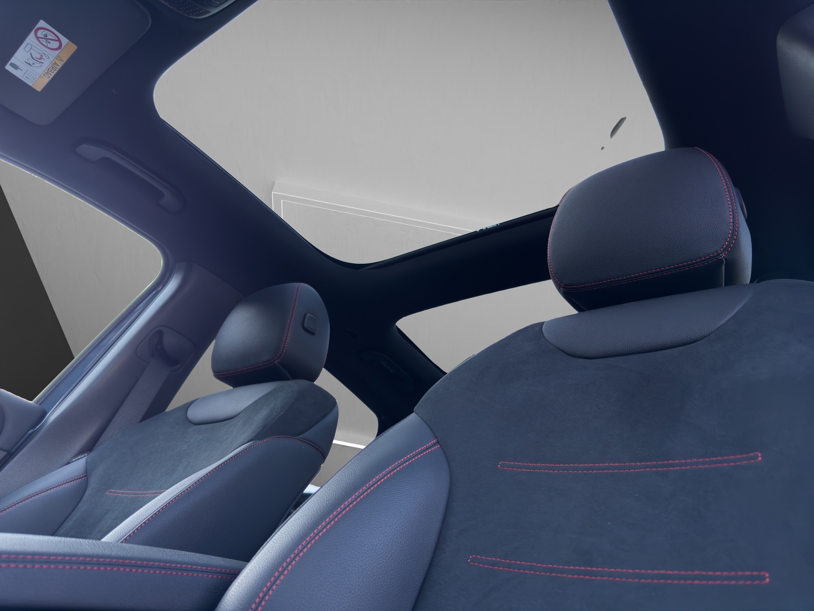 MERCEDES-BENZ B 200 4M AMG Line-image-13