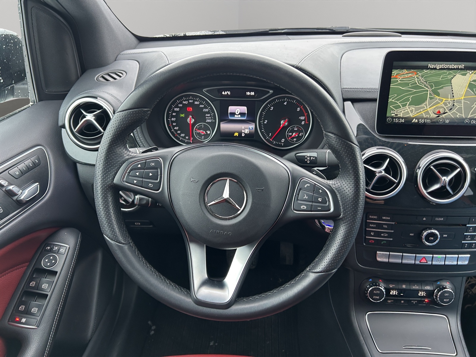 MERCEDES-BENZ B 220 CDI Swiss Star Edition AMG Line 4Matic-image-17