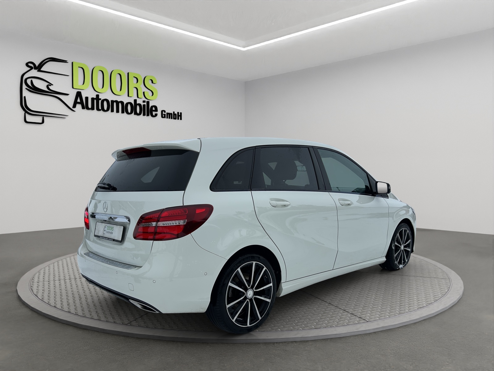 MERCEDES-BENZ B 220 CDI Swiss Star Edition AMG Line 4Matic-image-3