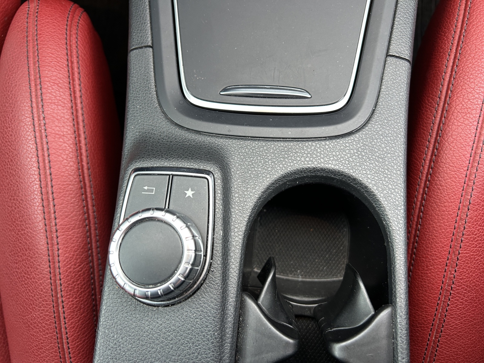 MERCEDES-BENZ B 220 CDI Swiss Star Edition AMG Line 4Matic-image-13