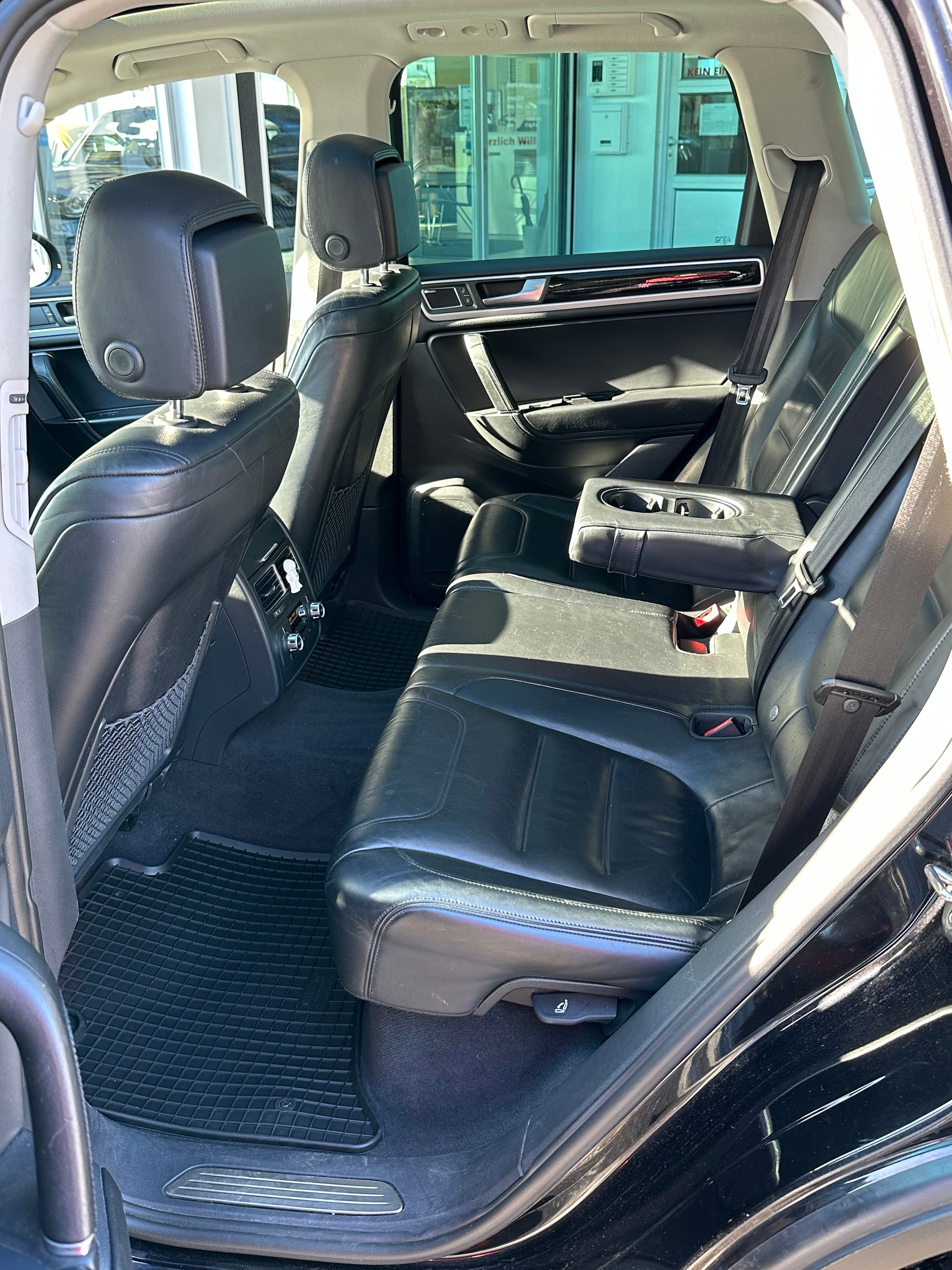 VW Touareg 4.2 V8 TDI Tiptronic-image-5