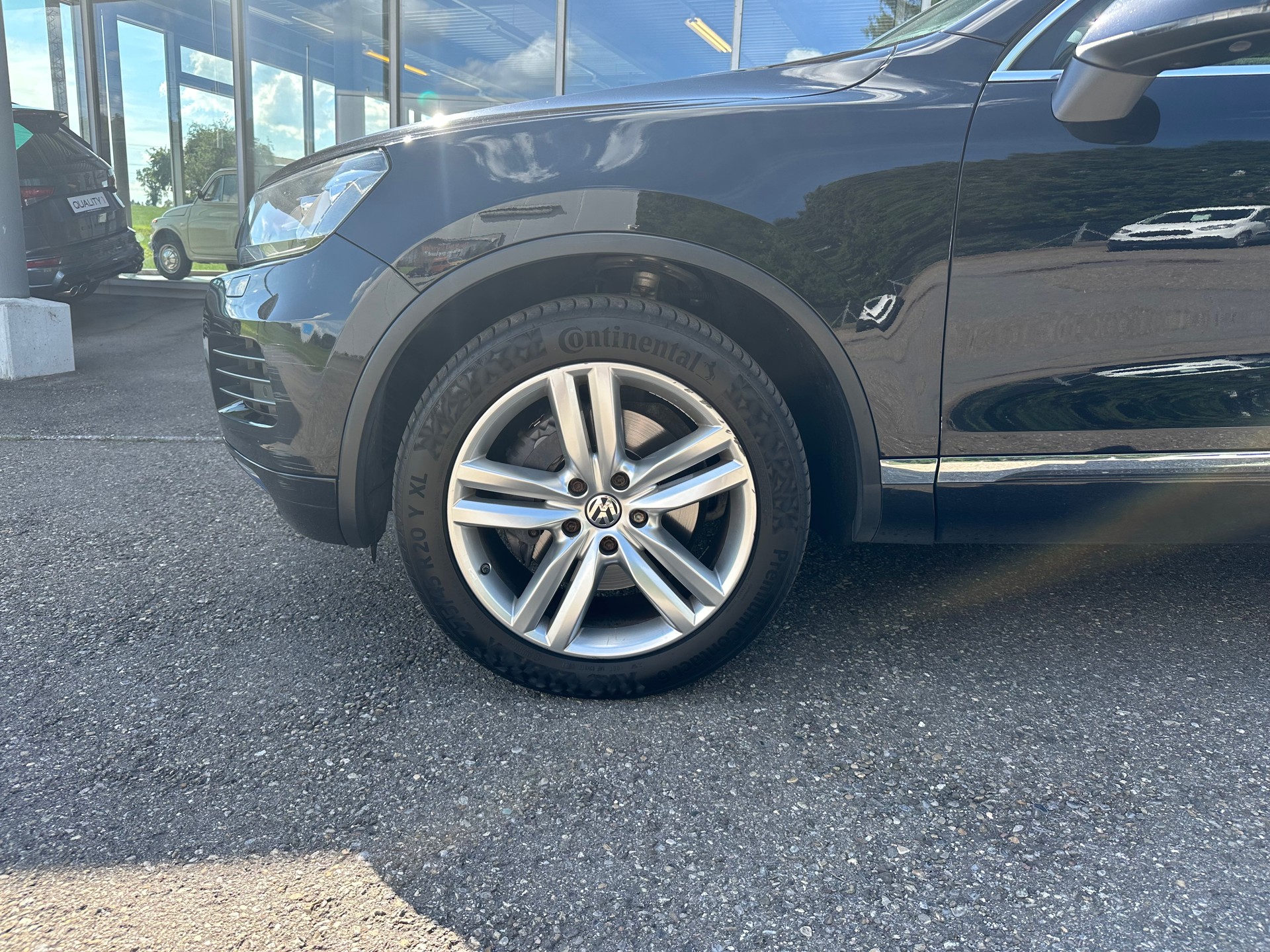VW Touareg 4.2 V8 TDI Tiptronic-image-4