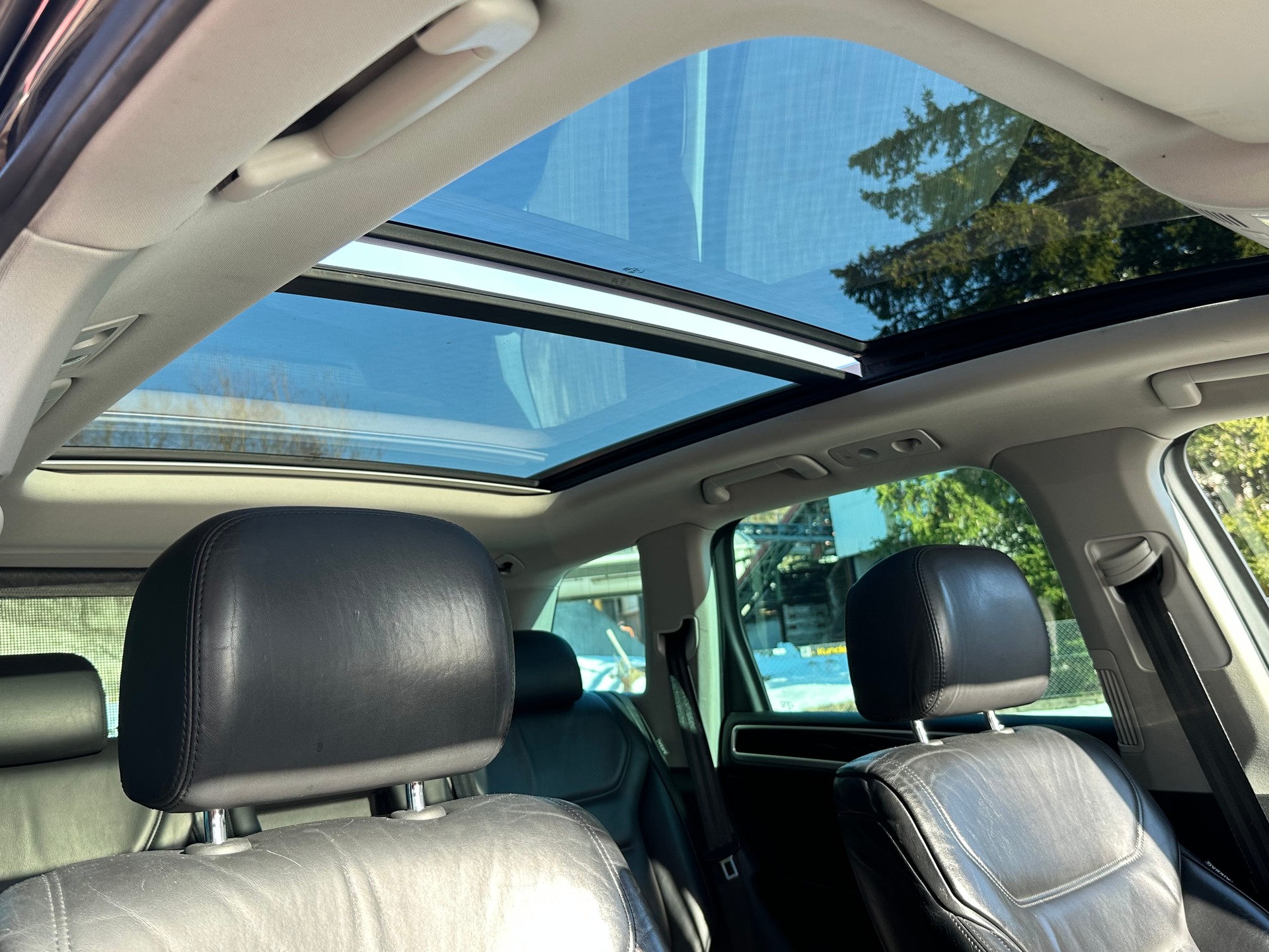 VW Touareg 4.2 V8 TDI Tiptronic-image-11