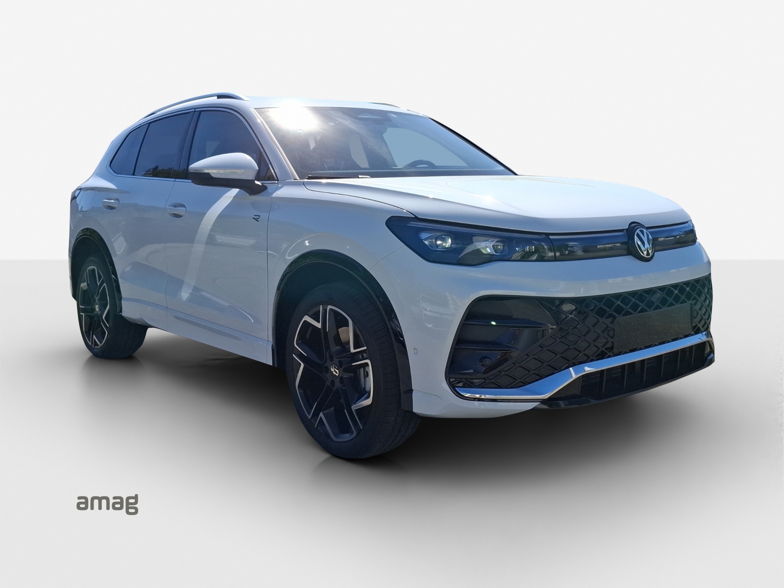 VW Tiguan 2.0 TSI DSG R-Line 4Motion-image-5