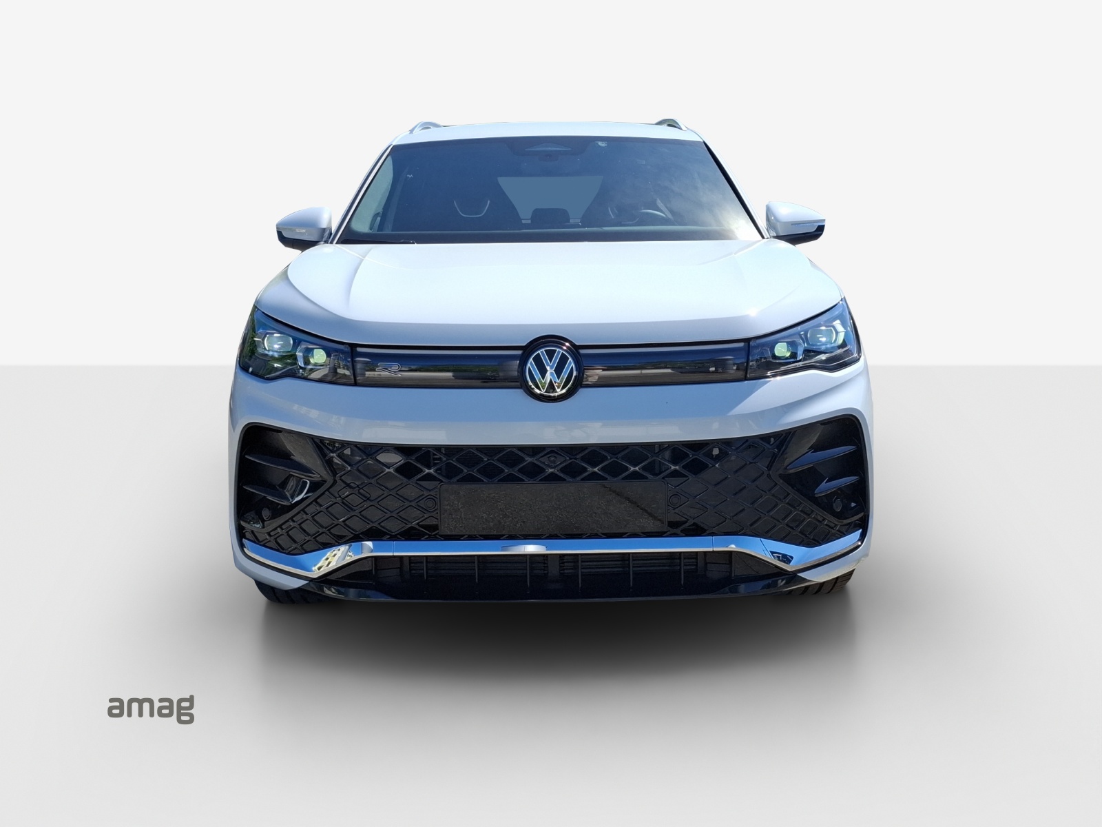VW Tiguan 2.0 TSI DSG R-Line 4Motion-image-6