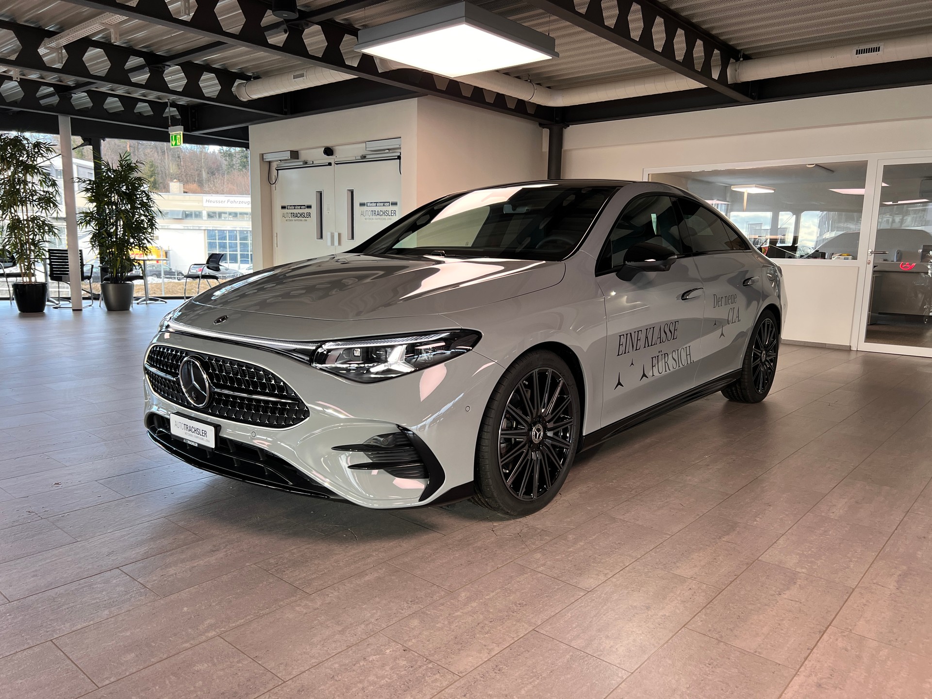 MERCEDES-BENZ CLA 220 4Matic 8G-DCT-image-3