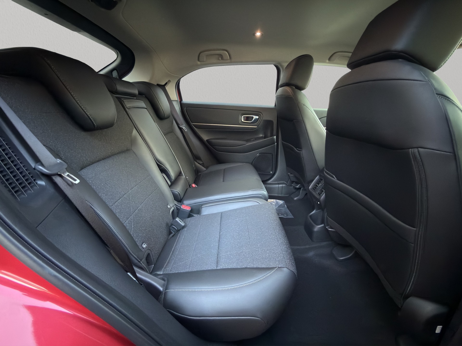 HONDA HR-V 1.5 i-MMD Advance-image-9