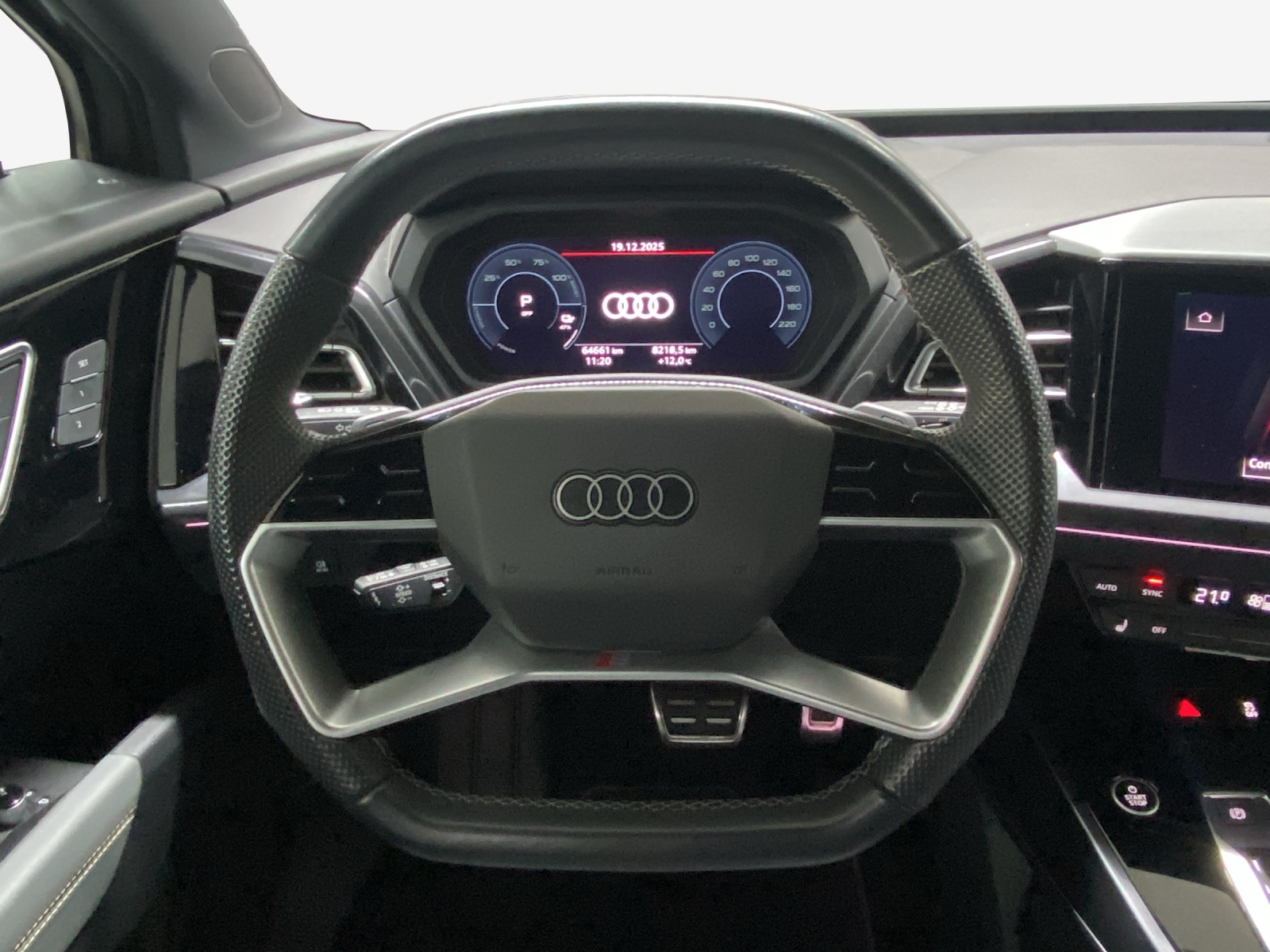 AUDI Q4 e-tron 50 quattro-image-10