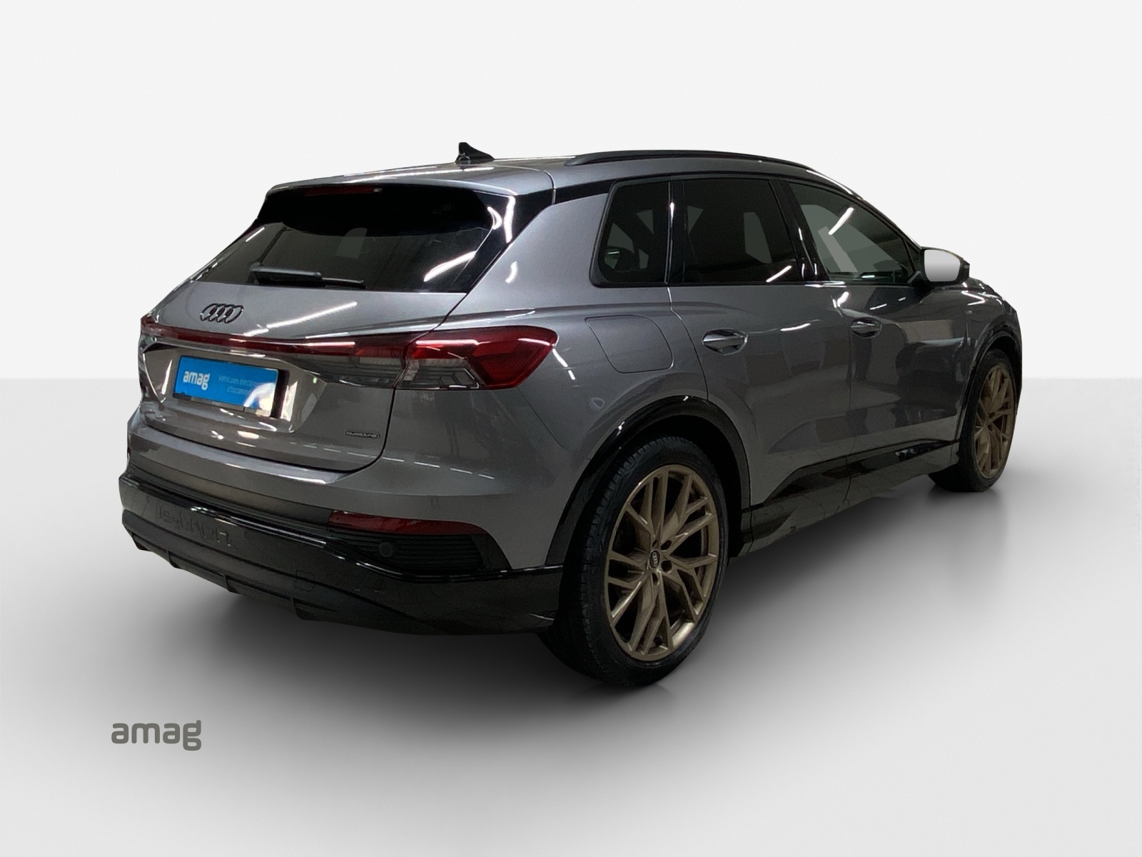 AUDI Q4 e-tron 50 quattro-image-5
