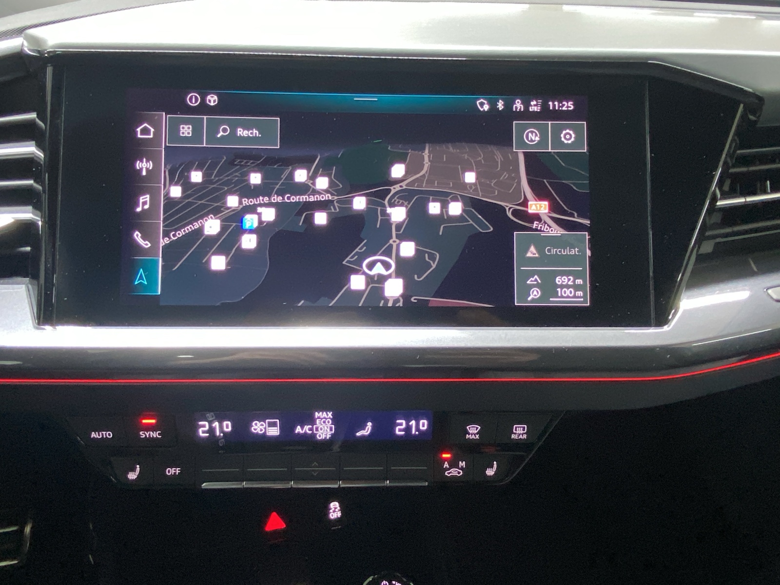 AUDI Q4 e-tron 50 quattro-image-11