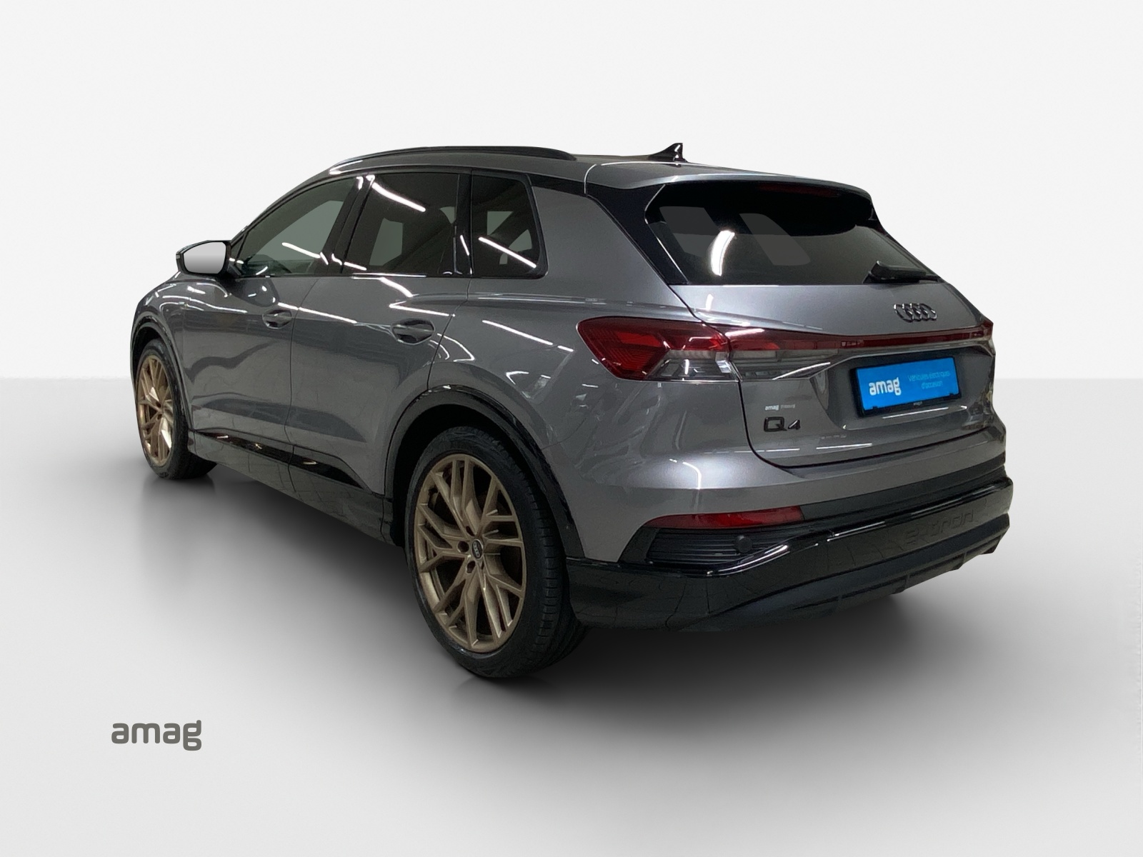 AUDI Q4 e-tron 50 quattro-image-2