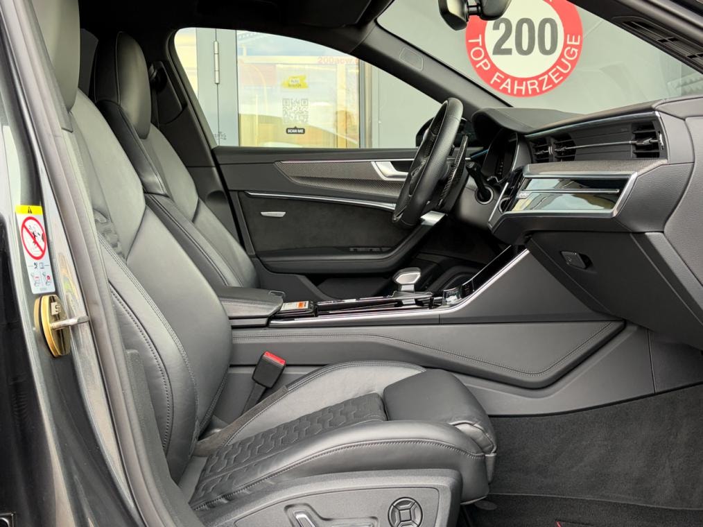 AUDI RS6 Avant 4.0 TFSI V8 quattro-image-13
