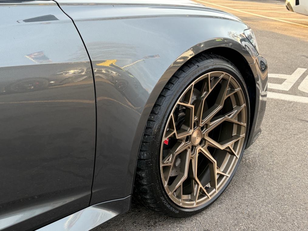 AUDI RS6 Avant 4.0 TFSI V8 quattro-showroom-element-3