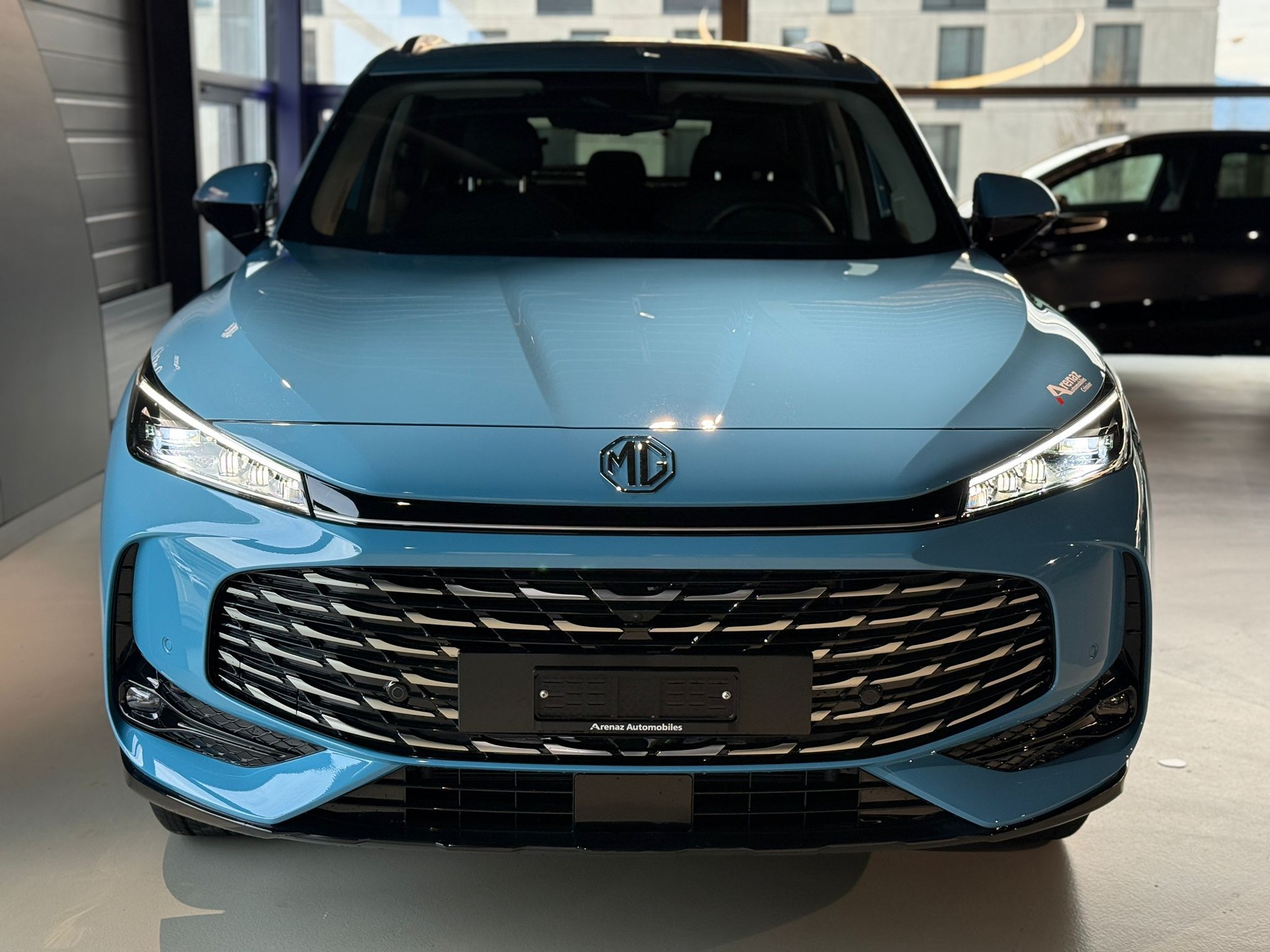 MG HS 1.5 T PHEV Luxury-showroom-element-2