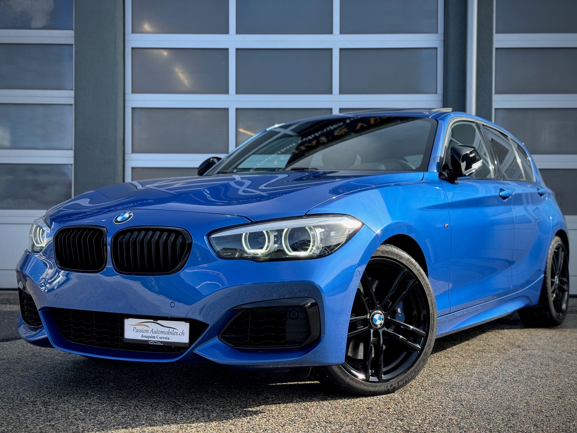 BMW M140i xDrive Steptronic - Véhicule Suisse (CH)-image-0