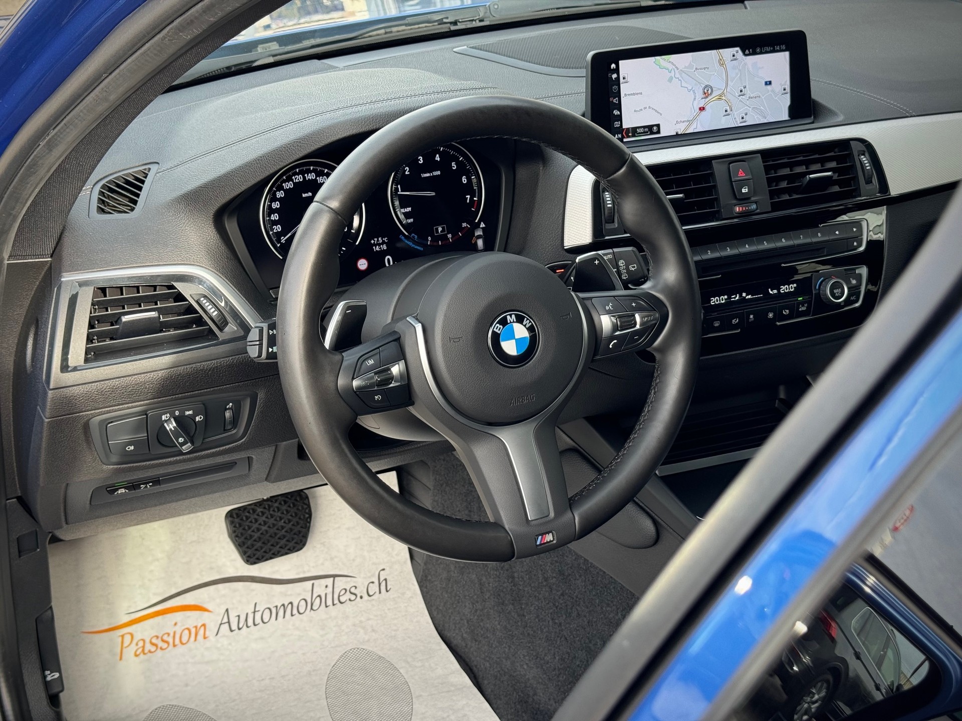 BMW M140i xDrive Steptronic - Véhicule Suisse (CH)-image-7
