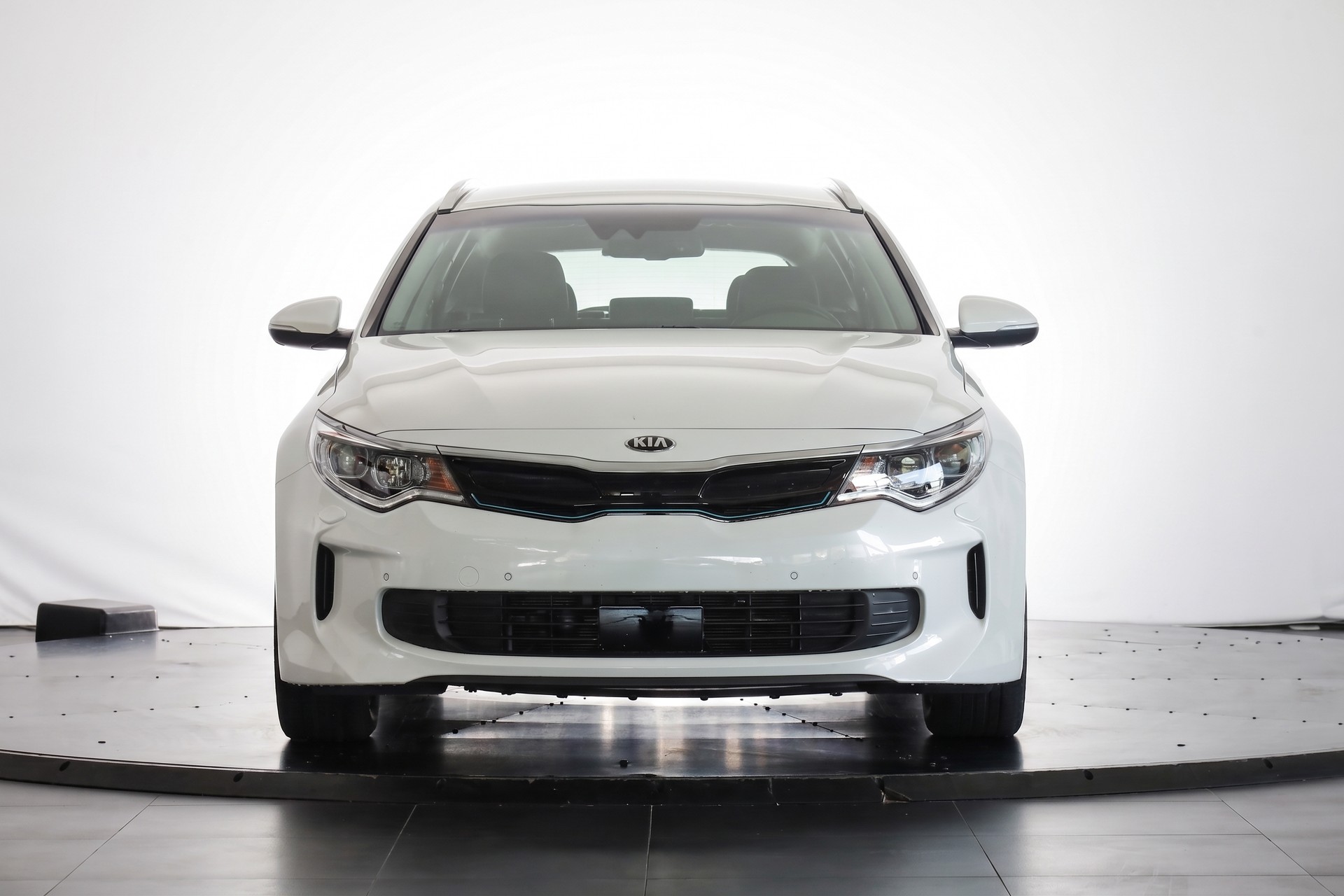 KIA Optima SW 2.0 T-GDI Plug-in Hybrid Automat-showroom-element-1