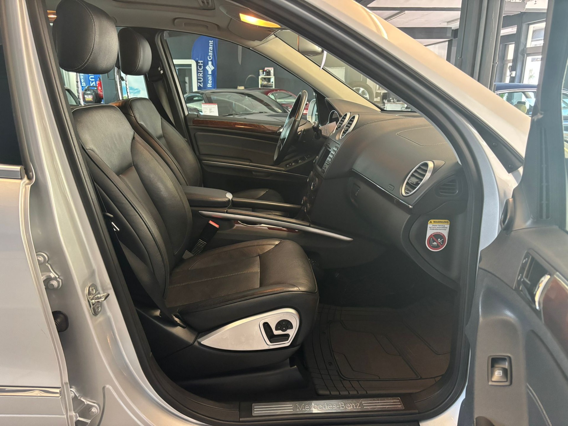 MERCEDES-BENZ GL 450 4Matic 7G-Tronic-image-6