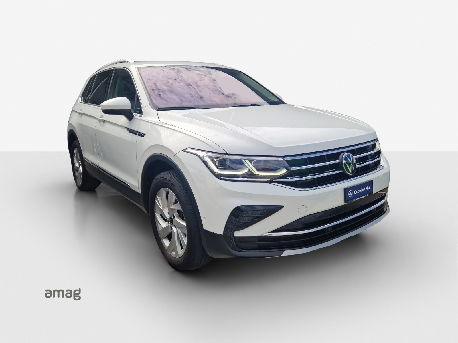 VW Tiguan 2.0 TDI SCR Elegance 4Motion DSG-image-5
