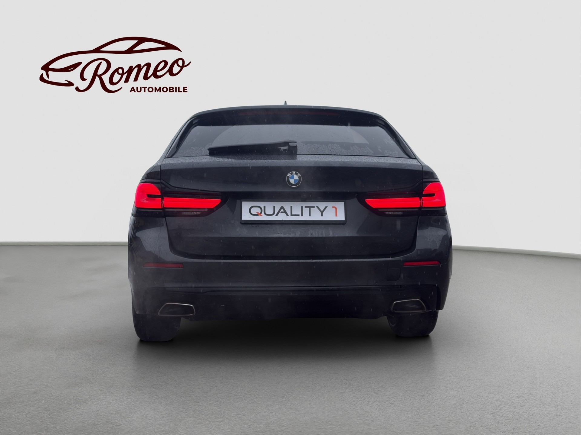 BMW 530d xDrive 48V Touring Steptronic ** CH Auto ** 1. Hand ** Neues Modell **-image-6