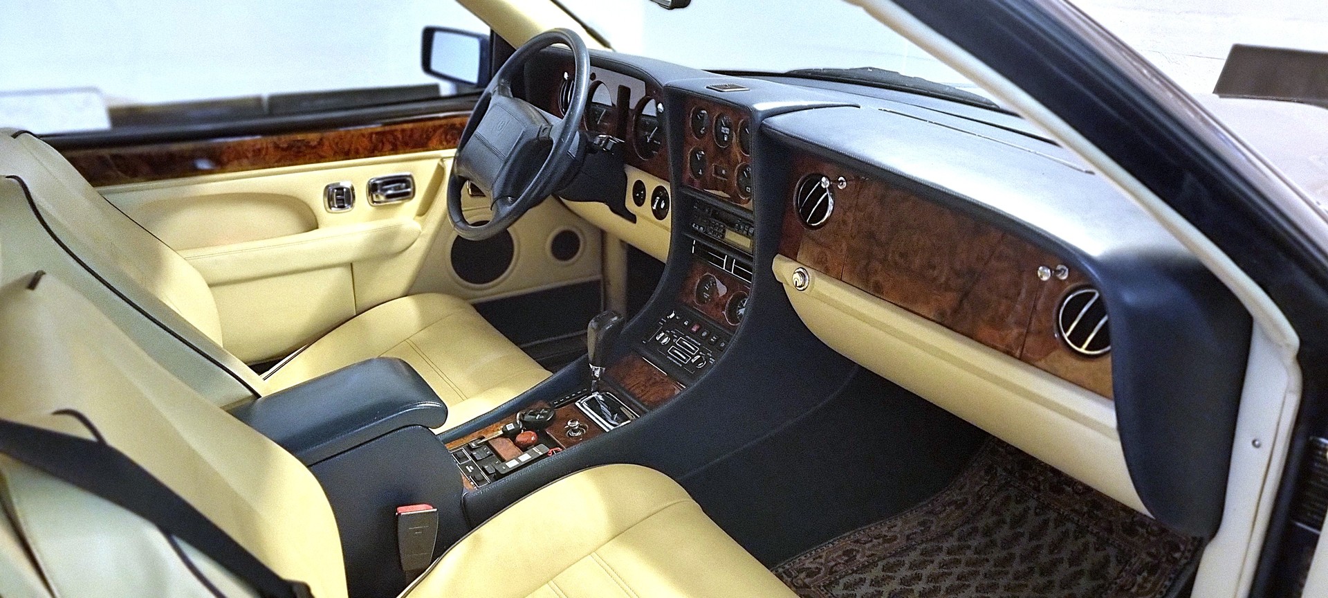 BENTLEY Azure-image-3