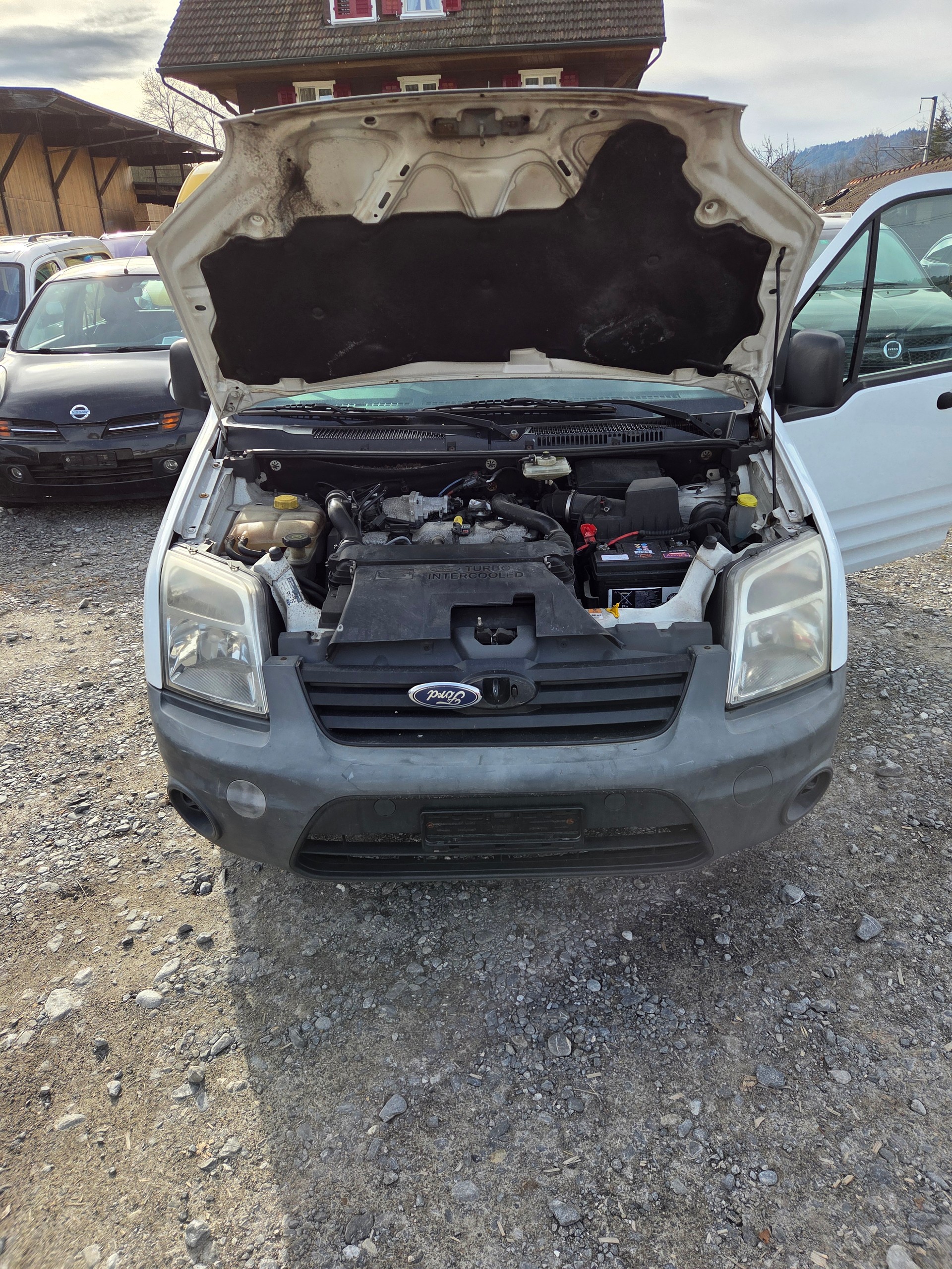 FORD Transit Connect Van T220 1.8 TDCi S Level 3-image-9