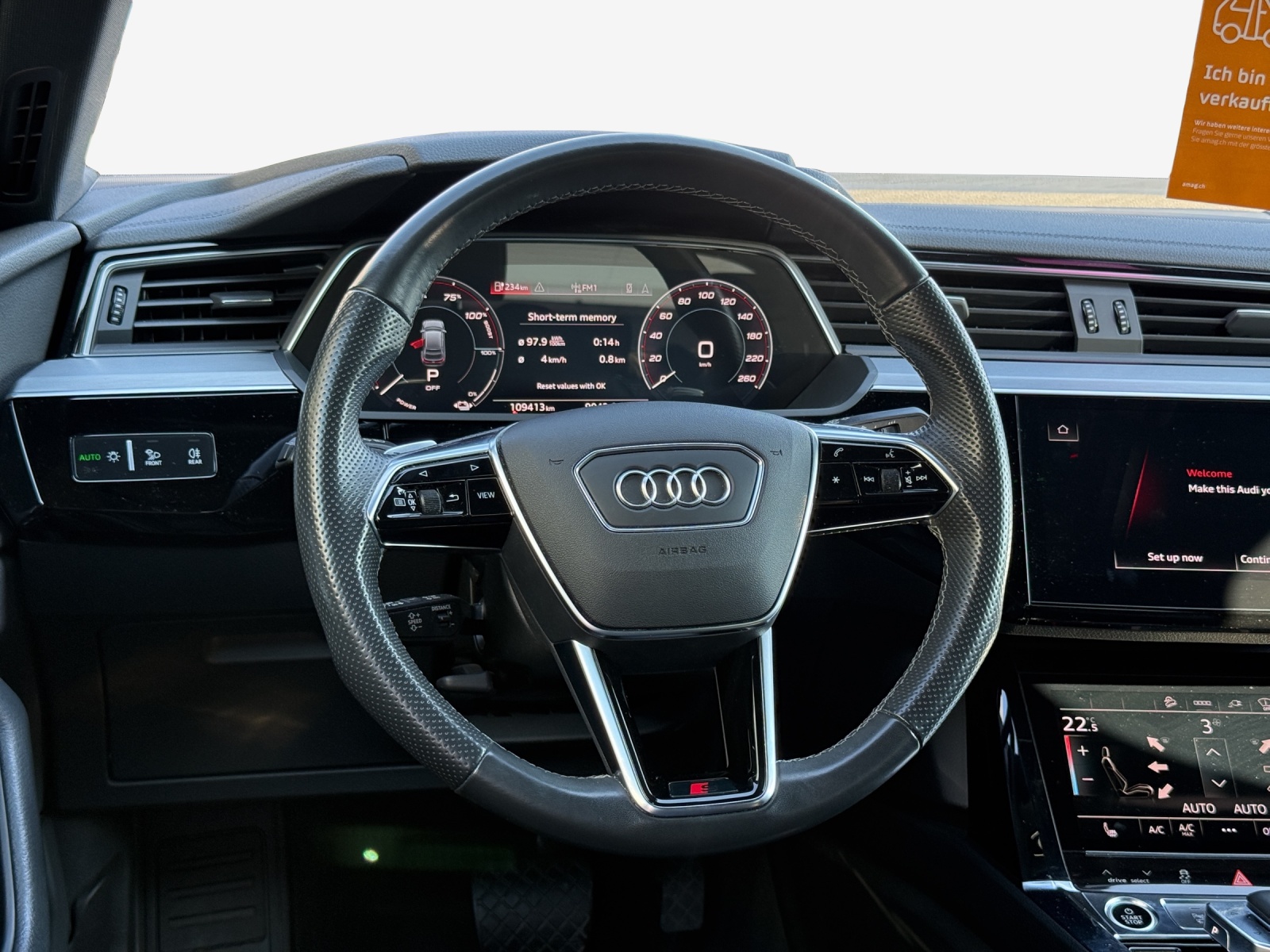AUDI e-tron 55 S Line Black Edition quattro-image-10