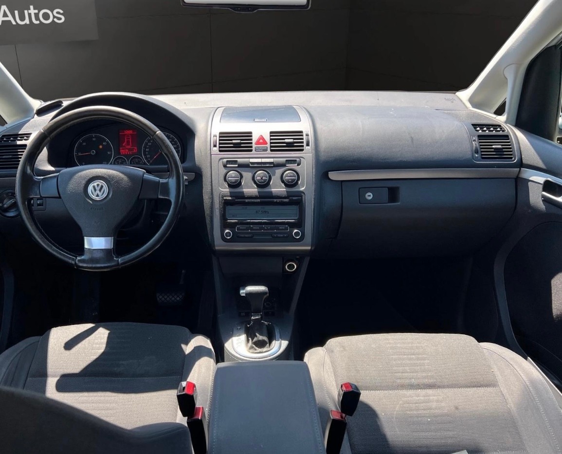 VW Touran 2.0 TDI Trendline-image-7