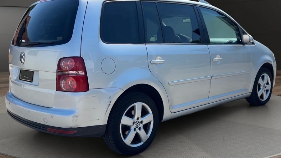 VW Touran 2.0 TDI Trendline-image-1