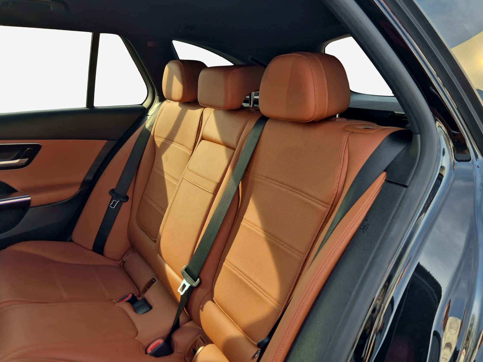 MERCEDES-BENZ C 220 d 4Matic T All-Terrain Avantgarde-image-11