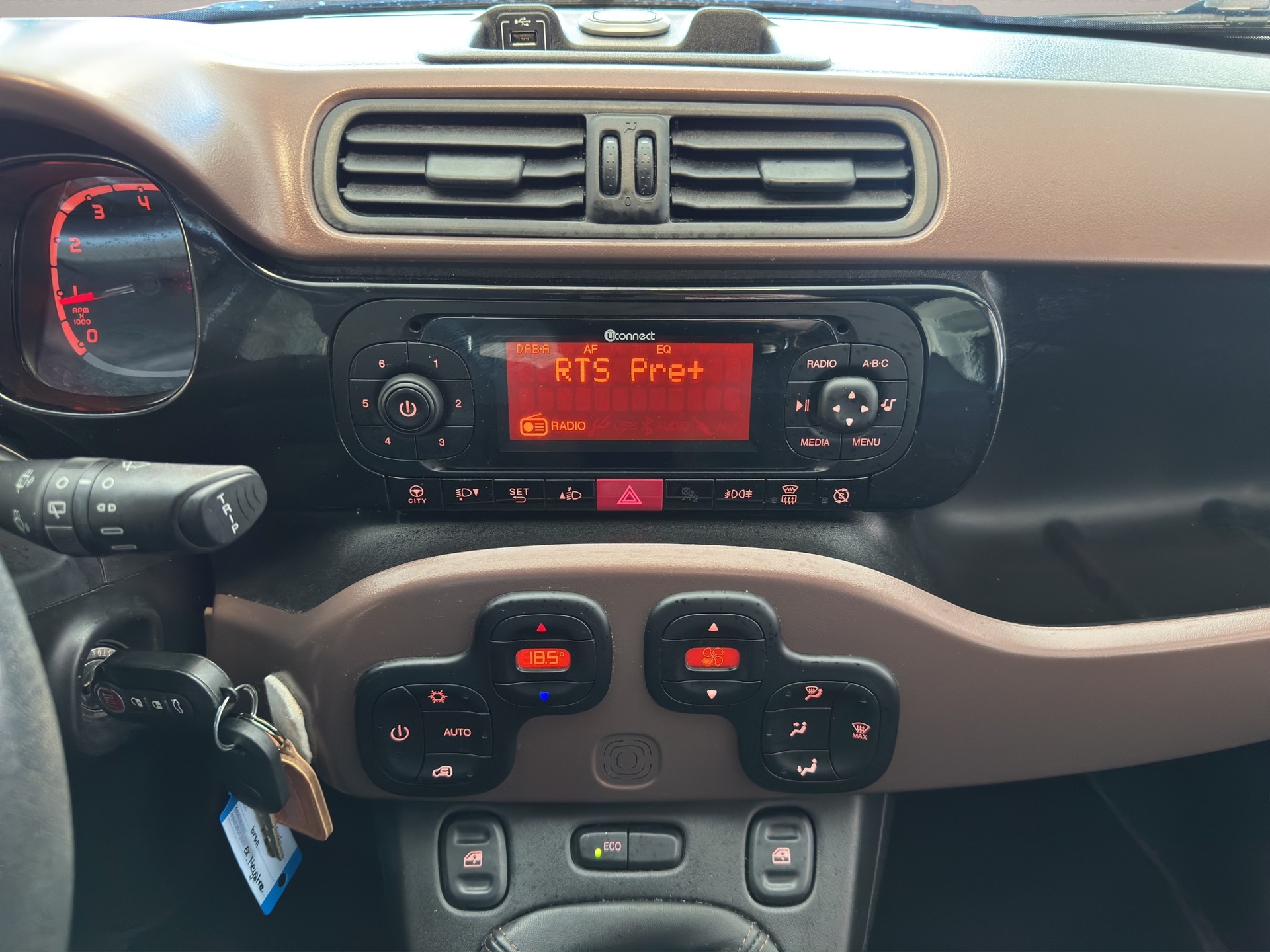 FIAT Panda 0.9 Twinair Turbo Trussardi 4x4-image-14