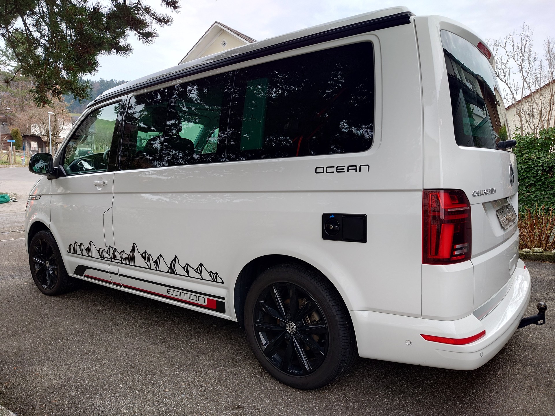 VW T6.1 California 2.0 TDI Ocean Edition Liberty 4Motion DSG-image-1